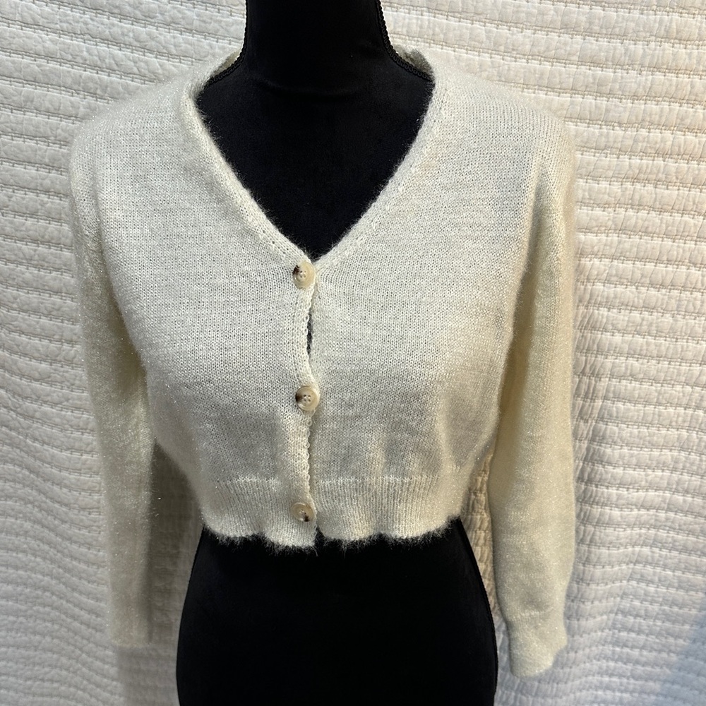 Knit Cropped Cardigan White Shimmer Long Sleeve Button Down V Neck